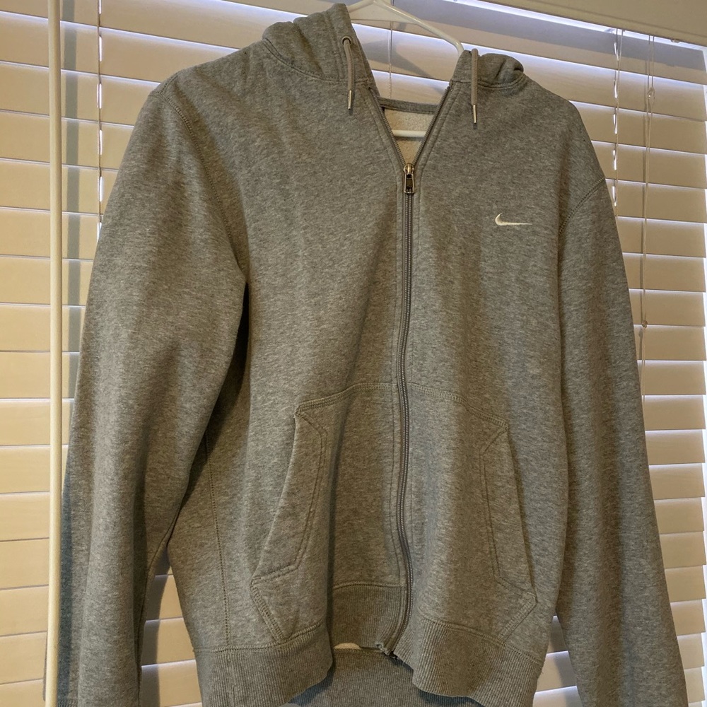 Nike Zip Up Hoodoe